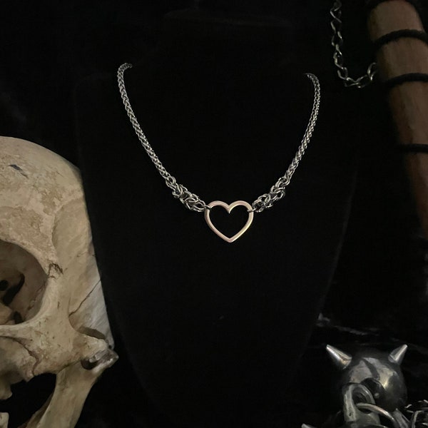 Chainmail heart necklace