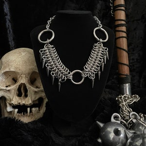 Chainmaille necklace, European 6&1 with spikes