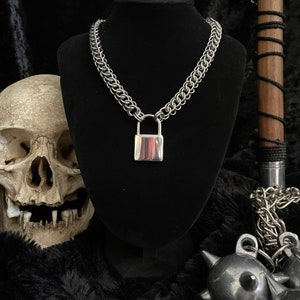  Yheakne Punk Lock Pendant Necklace Silver Disc Coin