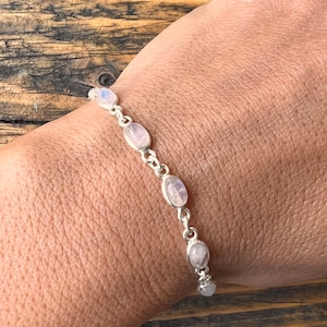 Dainty oval silver bracelet in tourmaline, moonstone, amethyst,  Minimalist bracelet for her, Christmas gift, Dainty bracelet