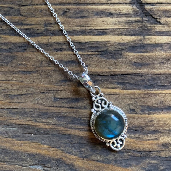 Sterling Silver Round Labradorite Pendant Necklace, Boho Jewelry
