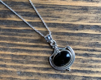 Black onyx  necklace, Delicate black onyx necklace, Boho,  Oval black necklace, Sterling silver necklace, Healing stone neccklace