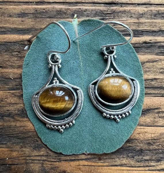 Sterling Silver Oval Tigers Eye Earrings Sterling Silver Oval Tigers Eye Earrings
