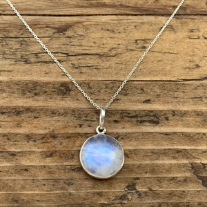 Moonstone necklace, Delicate necklace, Boho moonstone necklace, Rainbow moonstone  round necklace, Sterling silver necklace, June Birthstone