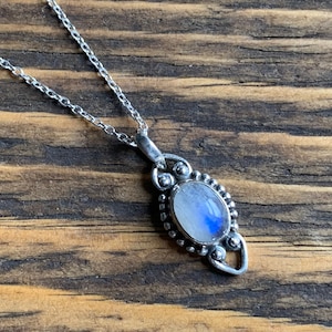 Dainty Moonstone  necklace, Delicate necklace, Boho moonstone necklace, Rainbow moonstone  oval necklace, Sterling silver, June birthstone