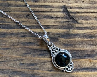 Black onyx  necklace, Delicate black onyx necklace, Boho,  Oval black necklace, Sterling silver necklace, Healing stone neccklace