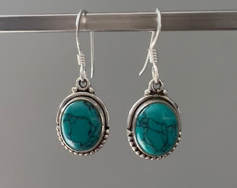 Pendientes colgantes de turquesa: Regalo de piedra natal de diciembre