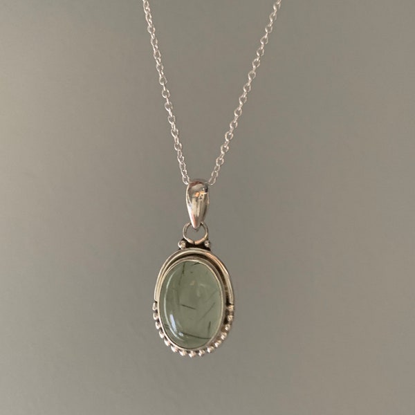 Prehnit Halskette, zarte Halskette, Boho Halskette, Prehnit oval Halskette, Sterling Silber Prehnit Halskette, Heilstein, Geschenk für sie