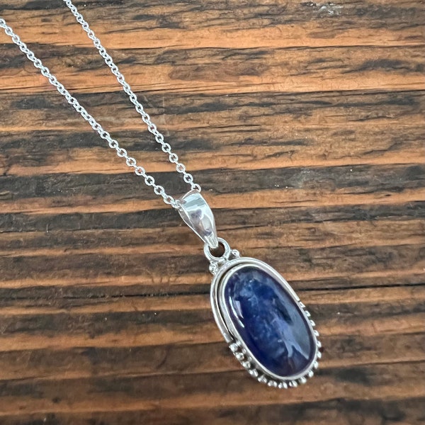 Kyanite necklace, Blue Kyanite necklace, Kaynite pendant, Kaynite for meditation, Mother’s Day gift