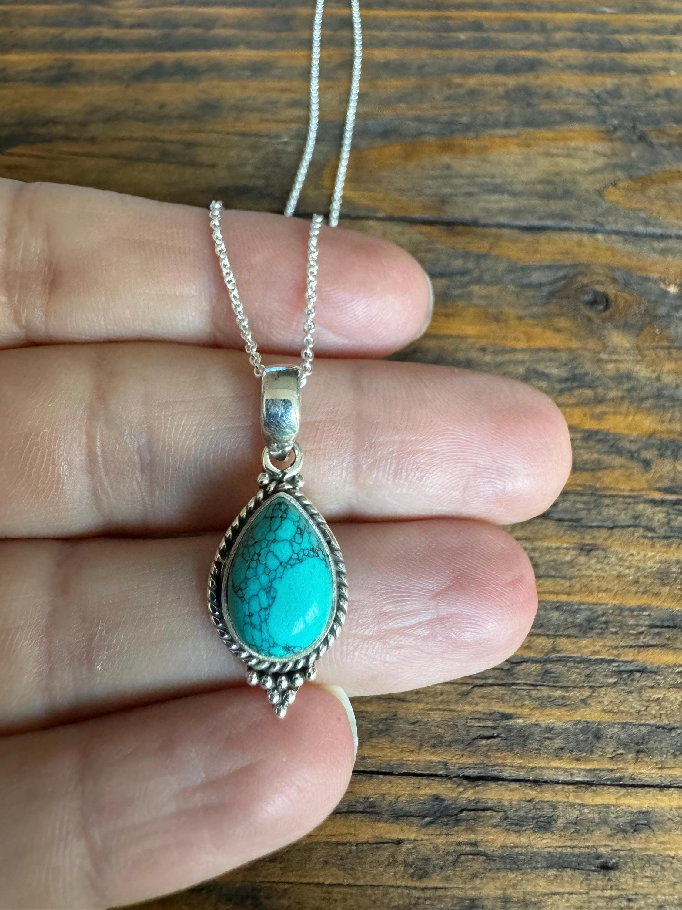 SILVER925 TURQUOISE TOP NECKLACE/シルバー Sterling Silver Classic Turquoise Necklace: Delicate Minimalist