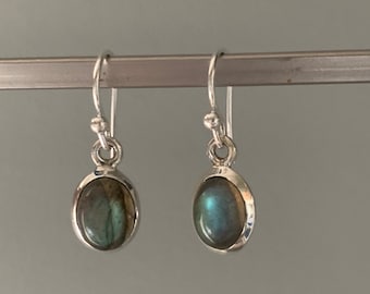 Labradorite/black moonstone earrings,oval  labradorite earrings, labradorite dangle earrings,  labradorite earrings Uk