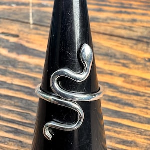 Snake  sterling silver ring, Boho snake ring, cool design, serpent ring,  long snake ring, snake gifts, thumb ring