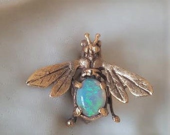 Vintage 10k Gold Opal Fly Pin