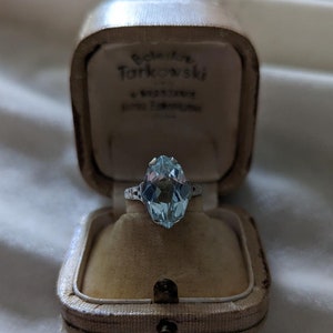 Antique White Gold Aquamarine Ring