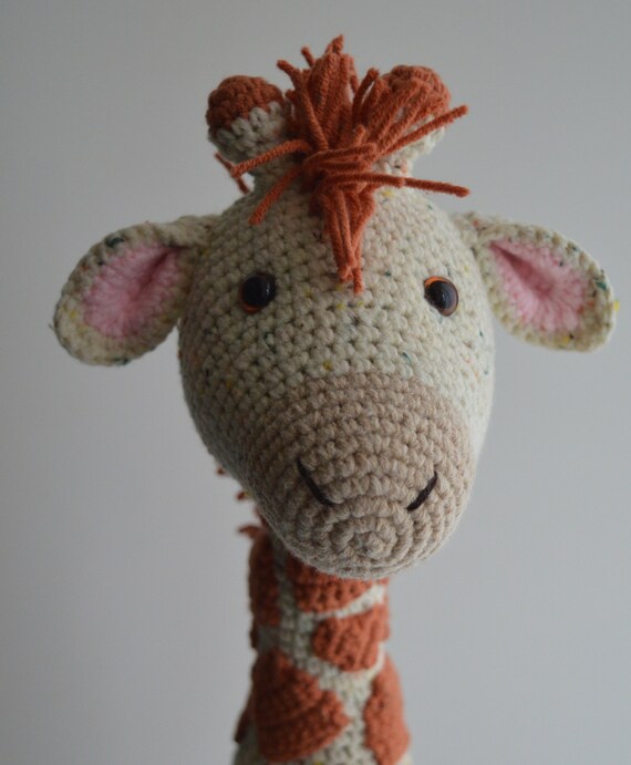 giraffe nursery toy