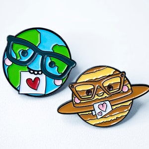 Earth and Saturn Bundle Soft Enamel Pin Badge / Pins for Backpack / Bag Pin / Gifts pins / Jeans clothing badge Fashion Style / 2 Pack