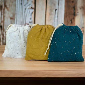 Pochon/pochette/sac à doudou en gaze de coton  en 4 tailles - personnalisable avec de la broderie