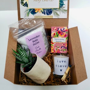 Custom 2 planter gift box PLANT INCLUDED image 1