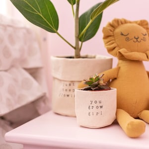 You Grow Girl 2&quot; Sukkulenten Pflanzer | PFLANZEN OPTIONAL
