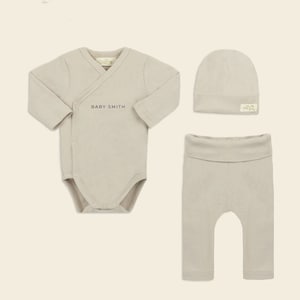 Organic Newborn Sleepsuit & Hat, Gender Neutral, Baby Clothes, Baby Shower Gift, Matching set, New Baby Gift, Apparel, Footie, 0-3 months