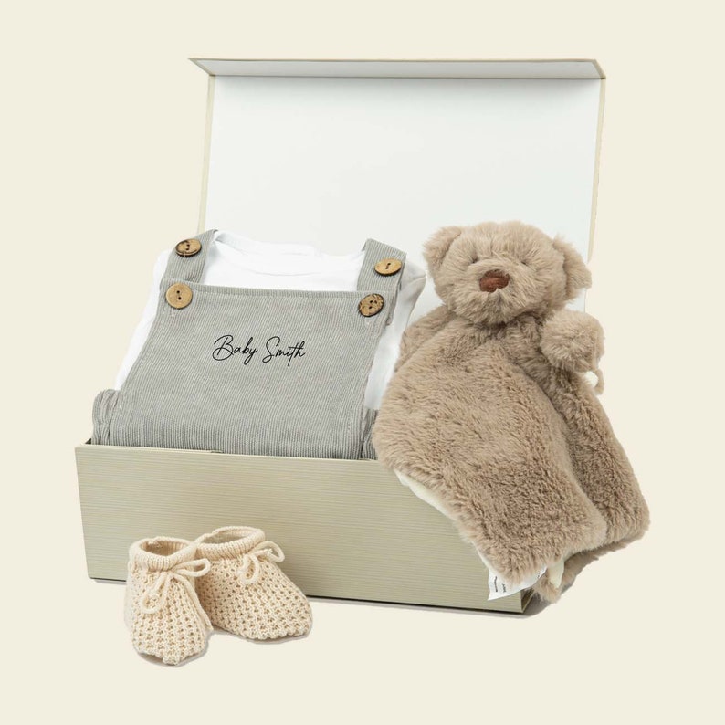 Nouveau panier bébé personnalisé, cadeau nouveau-né, cadeau bébé fille, cadeau nouveau-né, coffret cadeau nouveau-né, panier bébé, cadeau baby shower, ours, noël Gris