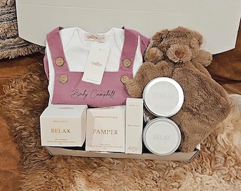 Nouveau panier pour maman et bébé : produits de beauté artisanaux, barboteuse, ours en peluche