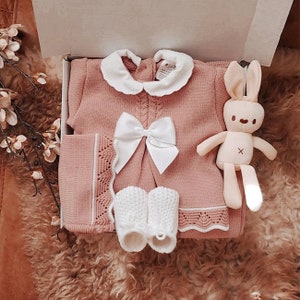 New Baby Girl Gift Box, Baby Hamper, Baby Shower Gift, Pregnancy Gift, Baby Girl Spanish Clothes, Baby Girl Gift, Newborn Gift, New Mom