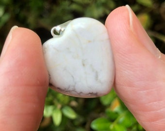 HOWLITE Heart Pendant Necklace, Silver-Plated Tombac, Zimbabwe Gemstone