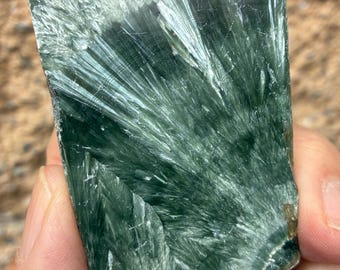 SERAPHINITE Polished Slab, Angel Wing Stone, Siberian Forest Green Crystal, Heart Chakra & Healing