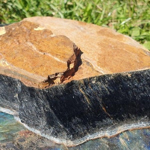 HAWK&#39;S EYE: Mystic Vision Stone from Doorn Mountains, South Africa, AA Quality