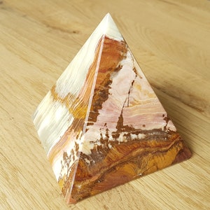 Pierre gemme pyramidale naturelle GREEN ONYX, haute qualité, GRADE A, 10 cm