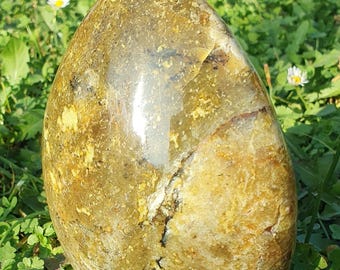GREEN OPAL Freeform: Serene Beauty from Madagascar, AA Quality