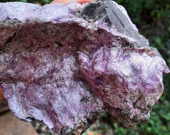 Raw STICHTITE, 1kg Rare Purple Specimen from South Africa, Heart & Third Eye Chakra – AAA Grade