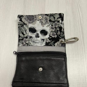 Minibörse Portemonnaie Lederbörse Minimäppchen Nachhaltigkeit Upcycling Geschenk Totenkopf Skull