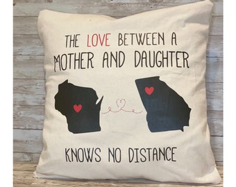 Love Knows No Distance Almohada hecha a mano / Regalo del Día de la Madre / Personalizable / Personalizado / Decoración del hogar
