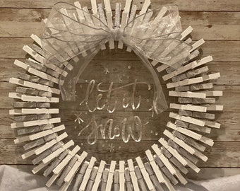 Let It Snow / Invierno / Brillo blanco y plateado / Corona de pinza de ropa - Corona de la puerta principal - Múltiples tamaños disponibles