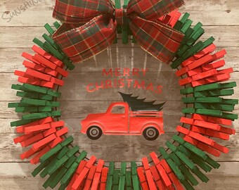 Camión de Navidad / Feliz Navidad / Corona de pinza de ropa navideña roja y verde / Corona de puerta delantera / Decoración del hogar - Múltiples tamaños disponibles