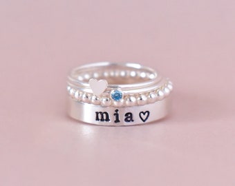 Personalisierter Mama-Ring mit Kindernamen, Stapelring aus Sterlingsilber mit Namen und Geburtssteinen, handgestempelter Ring, Großmutter-Ring, Geschenk für Mama