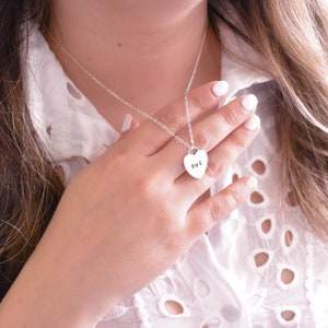 Collar inicial de corazón personalizado plata, collar inicial de parejas personalizado, collar de corazón delicado, collar inicial doble, regalo de novia