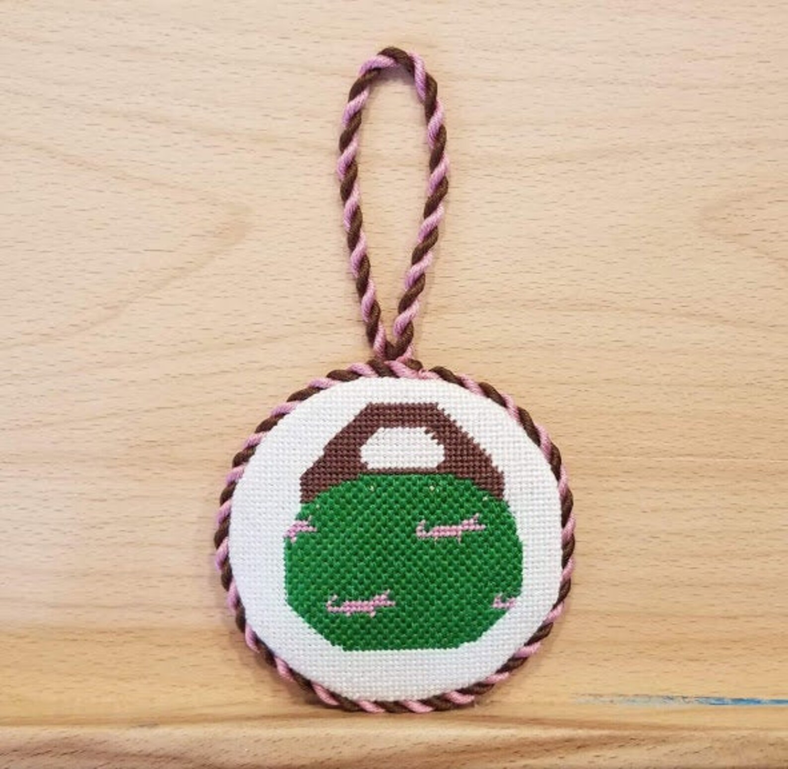 Round Needlepoint Ornament 80s Preppy Bermuda Bag with Etsy