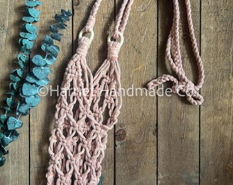Macramé Water Bottle Carrier with Adjustable Strap – Handmade Fiber Art, Functional, Drink Holder, 30+ Colors
