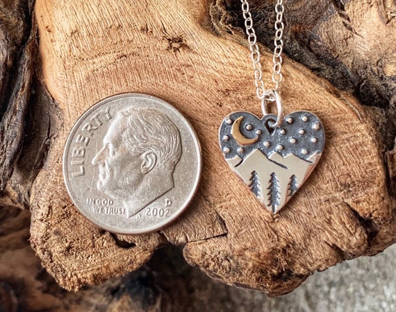Heart mountain necklace sale