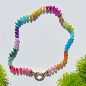 Collar de piedras preciosas anudadas en BERRY SUNRISE, gargantilla de piedras preciosas de caramelo, collar de gemas arcoíris anudadas a mano, soporte para dije con cierre de presión de corazón