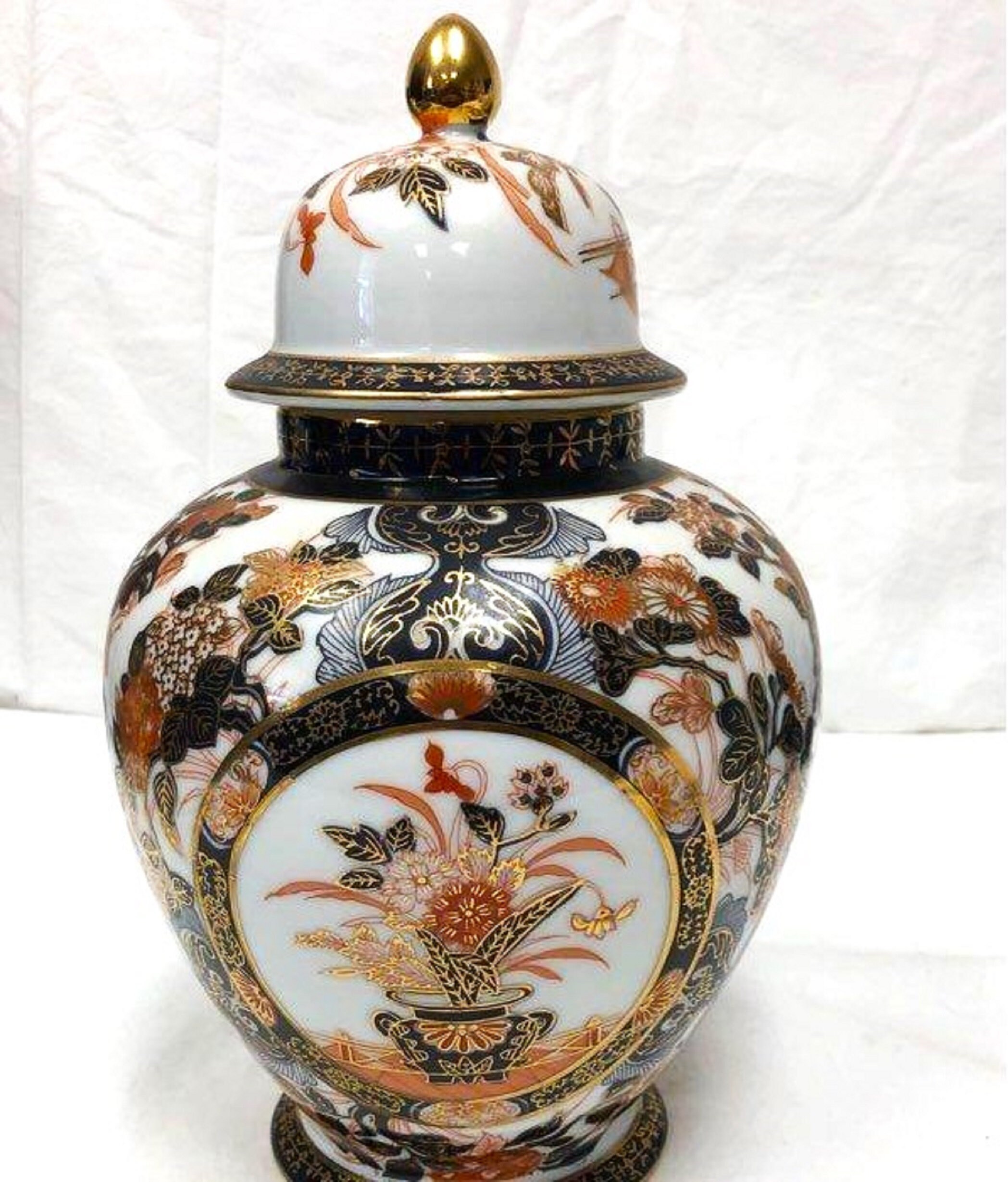 Saji Japanese Lidded Vase - Etsy