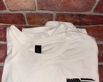 Punzierte amerikanische Flagge T-Shirt: Chevy Logo USA Pride T-Shirt