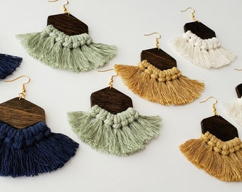 Hexagon Macrame drop oorbellen, Houten boho tassle oorbellen