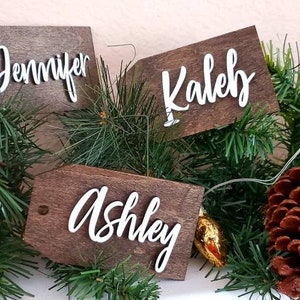 Wooden Christmas stocking name tag, custom reusable gift tag, decoration, personalized stocking label