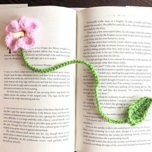 Hibiscus Bookmark Crochet PDF Pattern | Beginner Easy Crochet Tutorial | Spring Pink Flower with Stem and Leaf | Craft Gift Idea Book Lovers