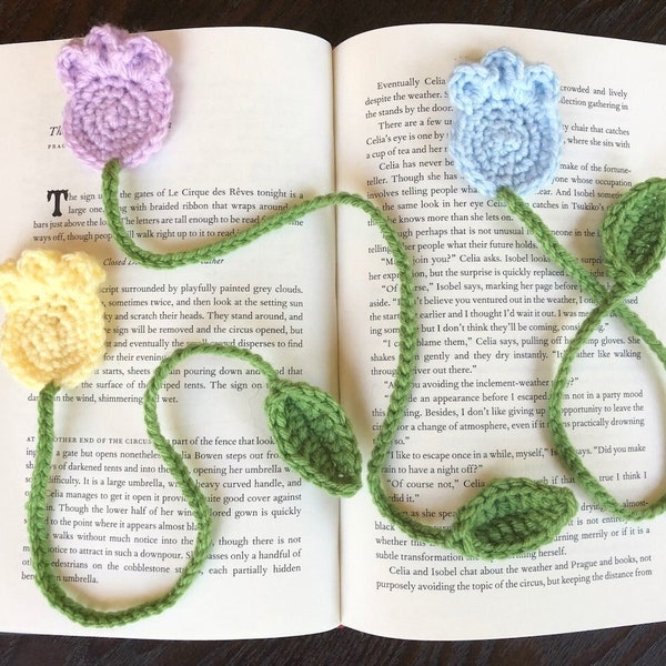 Tulip Bookmark Crochet PDF Pattern | Easy Beginner Crochet Tutorial Pastel Spring Summer Flower with Stem + Leaf Craft Gift Idea Book Lover