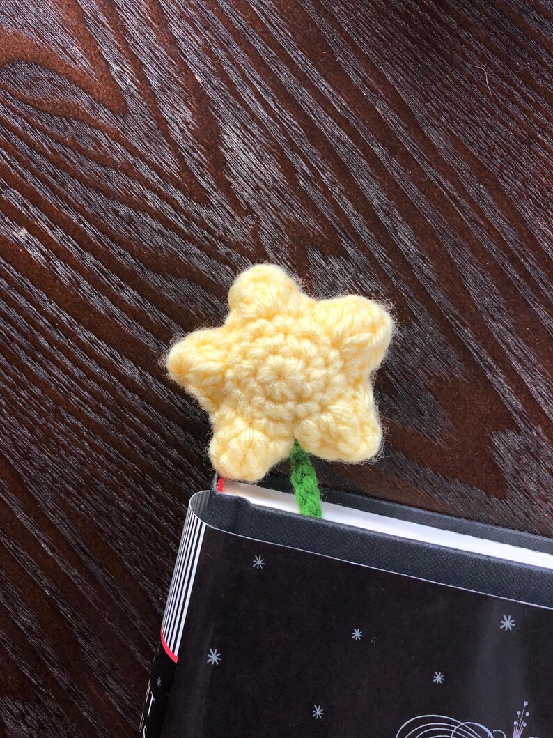 Christmas Tree and Star Bookmark Crochet PDF Pattern Winter Cozy